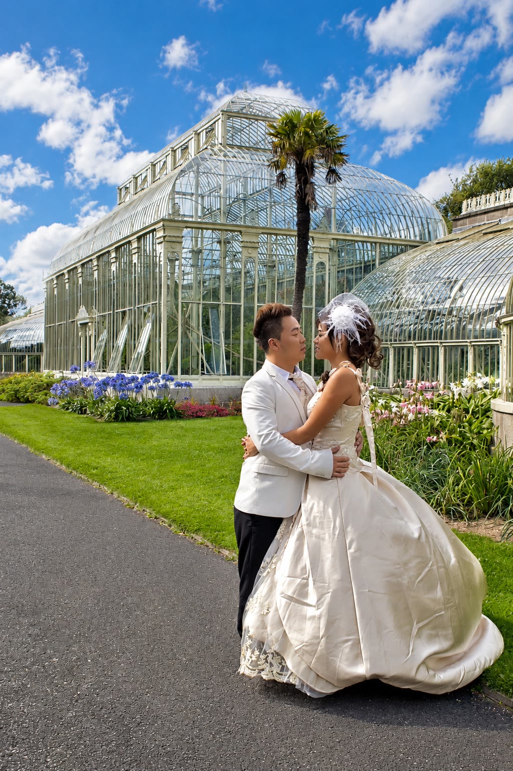 Kenzo and May outside a glasshouse in the Botanic Gardens